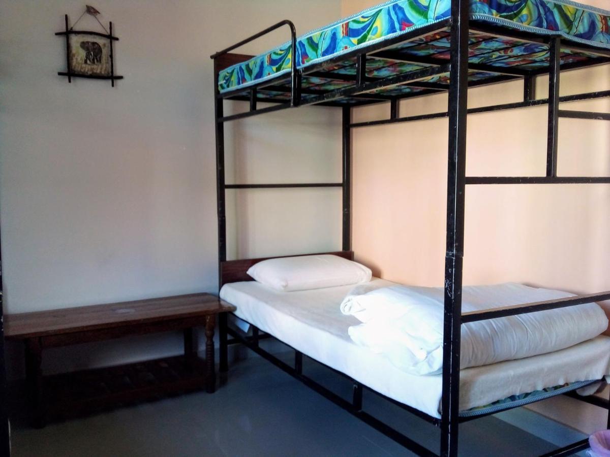 Vibe Way Hotel Нувара Елия Екстериор снимка